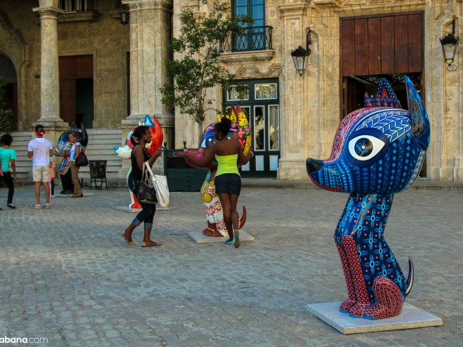 Xico sculptures in Plaza de San Francisco