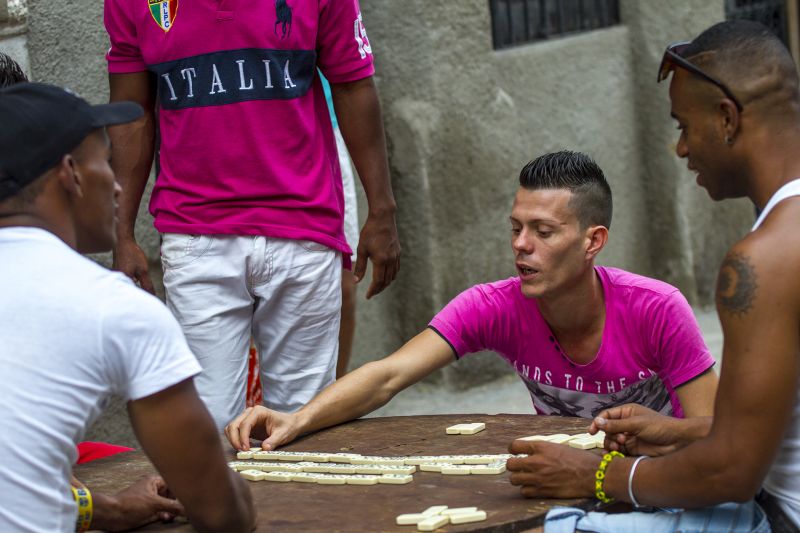 Playing Dominó in Havana