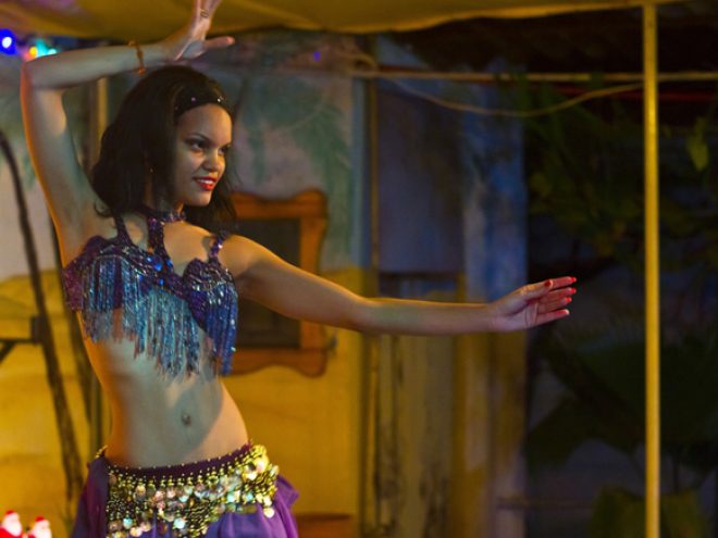 Bellydancers & hookah pipes at El Beduino, Havana