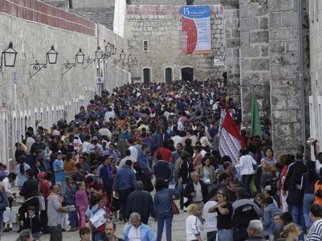 For the Love of Libros: A Book Fair and a Fortress
