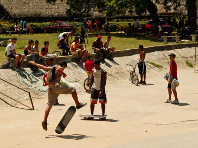 Havana’s skateboarders posse