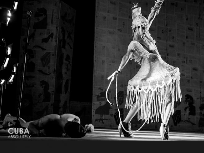 Antigone  selon Carlos Díaz : une mise en scène provocatrice et magnifique