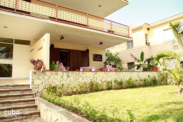 Restaurant Santana © Cuba Absolutely, 2014