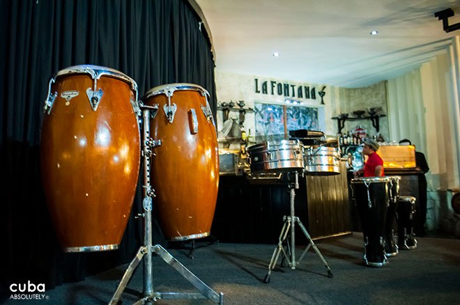 stage at Restaurant La fontana in Miramar © Cuba Absolutely, 2014