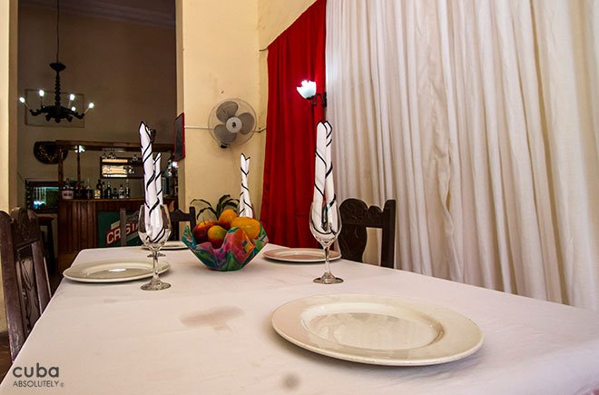 restaurant Amistad de Lanzarote in center havana© Cuba Absolutely, 2014