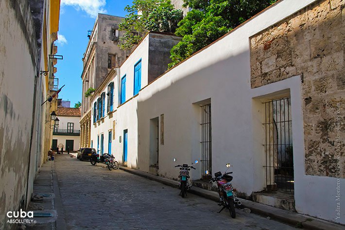 comedy House in old havana © Cuba Absolutely, 2014
