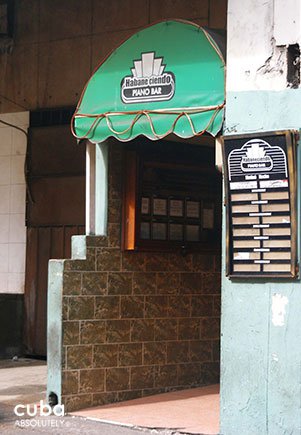 sign of Habaneciendo club in old havana© Cuba Absolutely, 2014