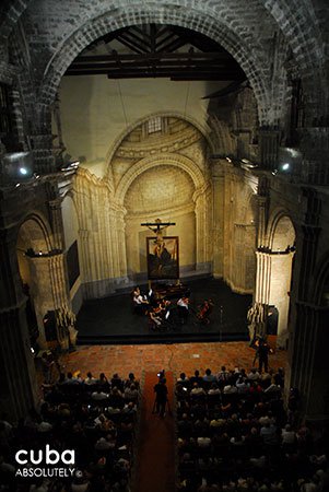 concert at San Francisco convent in old havana© Cuba Absolutely, 2014