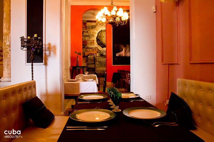 Le Chansonnier restaurant in Vedado © Cuba Absolutely, 2014