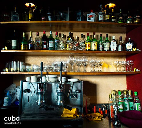 Bar at Mango Habana restaurant in Old Havana © Cuba Absolutely, 2014