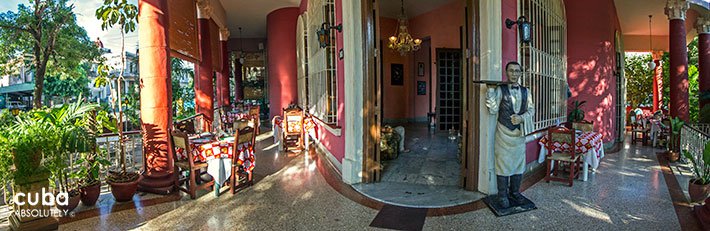 French restaurant in Vedado © Cuba Absolutely, 2014