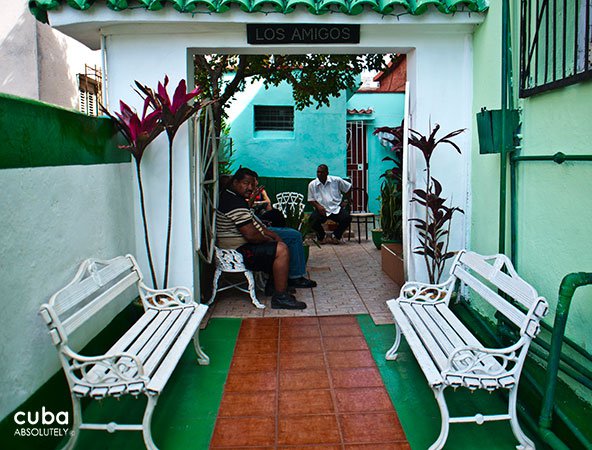 Los amigos restaurant in Vedado © Cuba Absolutely, 2014