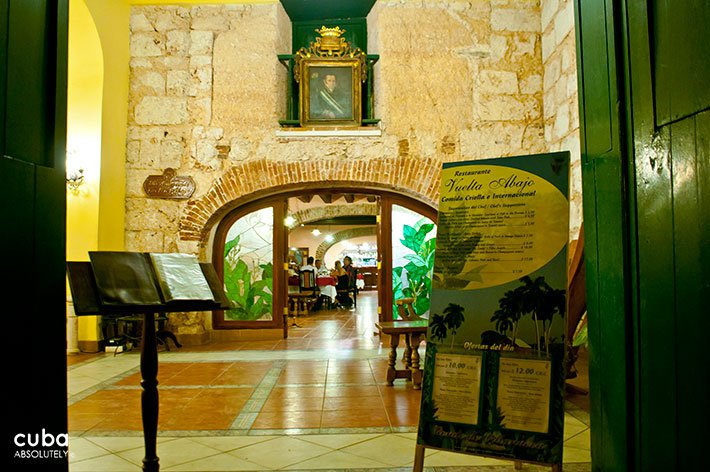 Vuelta abajo restaurant in Old Havana © Cuba Absolutely, 2014