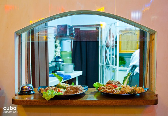 Kitchen at Todo TV restaurant in Old Havana © Cuba Absolutely, 2014
