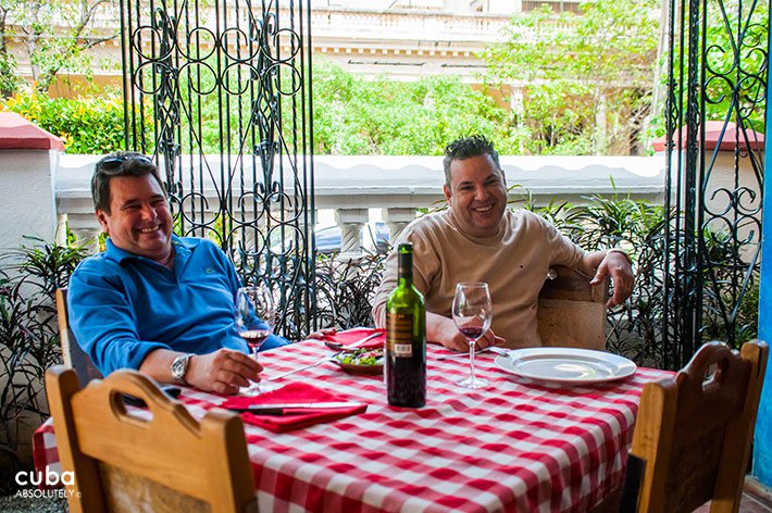 El idilio restaurant in Vedado © Cuba Absolutely, 2014