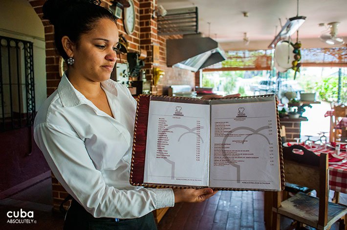 El idilio restaurant in Vedado © Cuba Absolutely, 2014