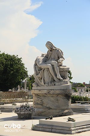 Colon Cementery in Vedado © Cuba Absolutely, 2014