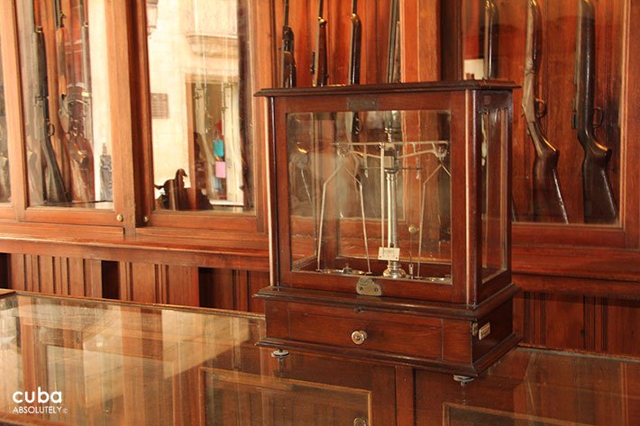 Guns museum in Old havana © Cuba Absolutely, 2014