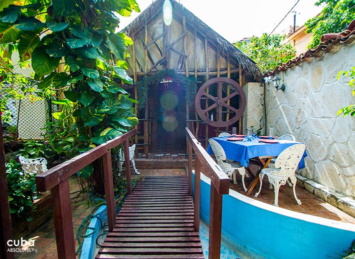 Mercedes restaurant in Vedado © Cuba Absolutely, 2014