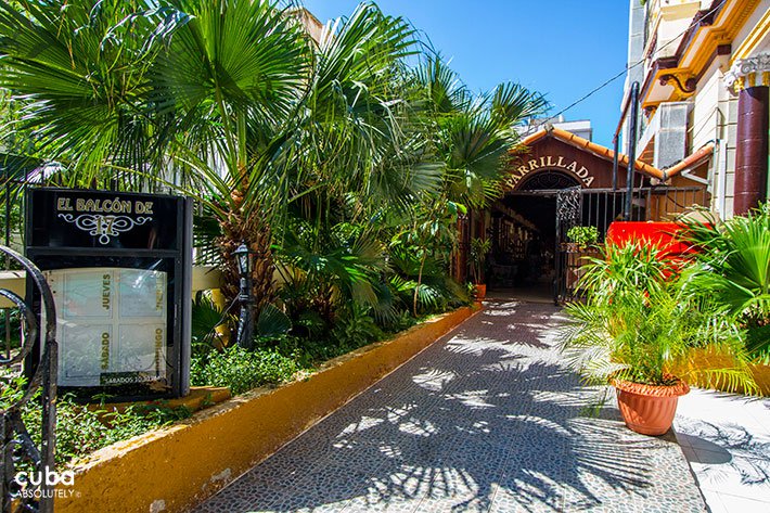 La Casona de 17 restaurant in Vedado © Cuba Absolutely, 2014