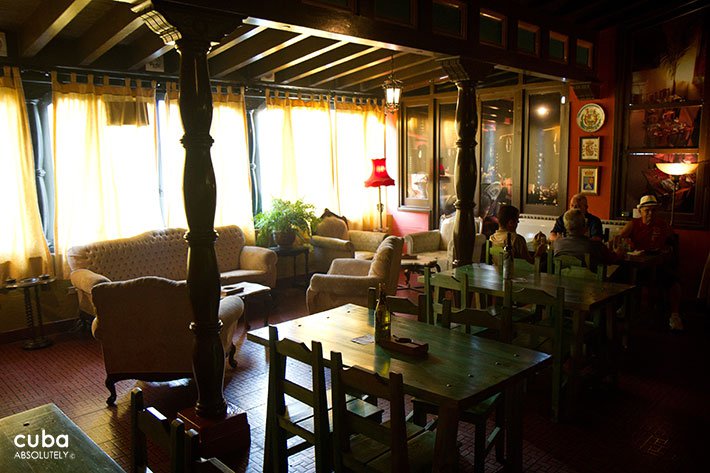 Restaurant © Cuba Absolutely, 2014