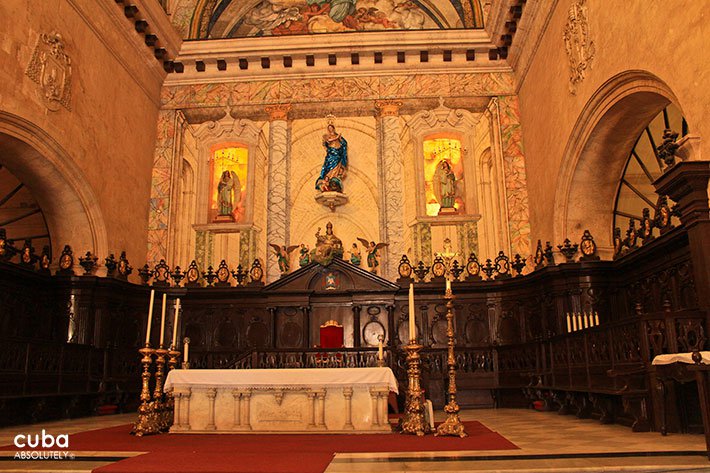 Cathedral of Habana in old havana© Cuba Absolutely, 2014