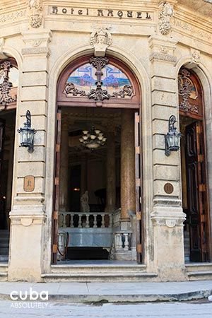 Raquel hotel in Old Havana, front  © Cuba Absolutely, 2014 - 2020