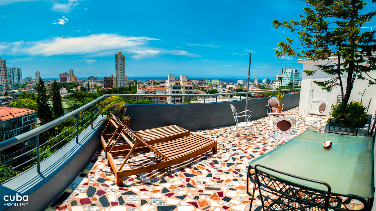 Stylish, modern, stunning. Ydalgo’s Artedel luxury penthouse could be a yuppie abode anywhere in the world except you would miss out on the beautiful 360-degree view over Havana. Havana, Cuba
