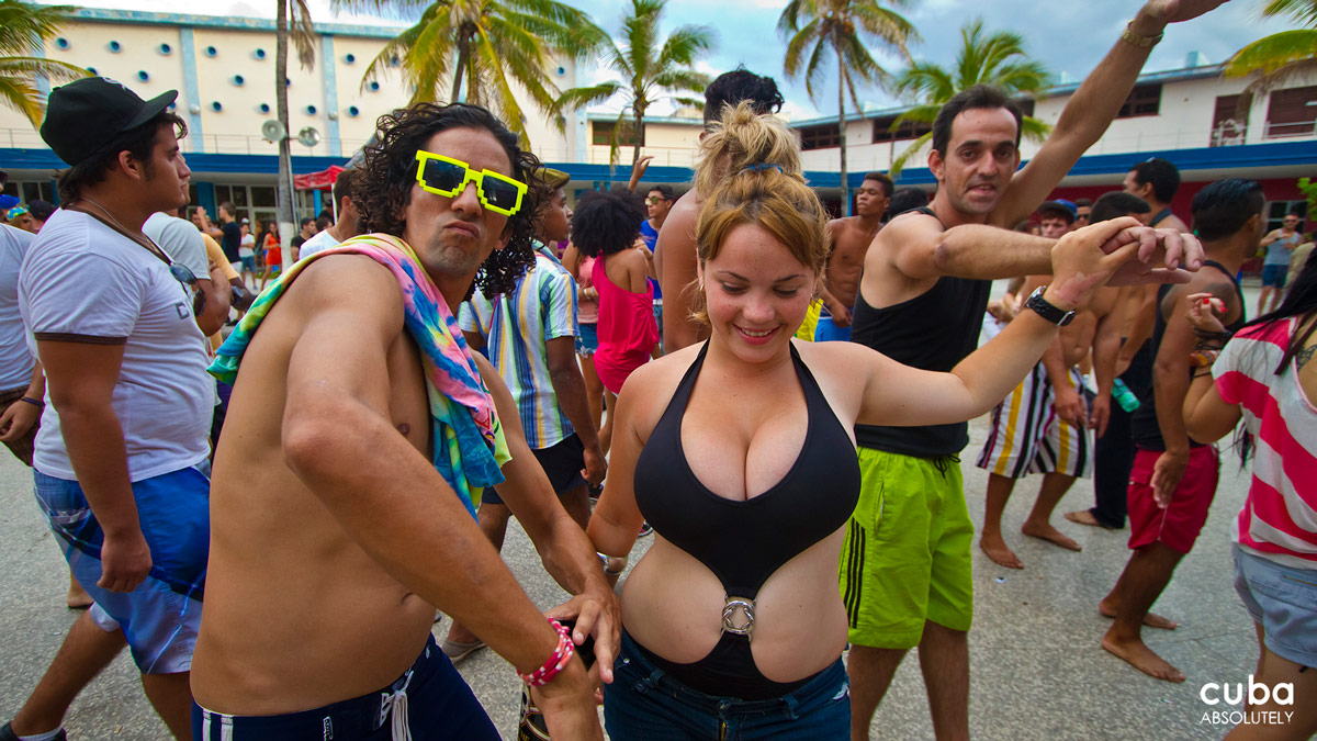 The electronic dance scene is very much alive and kicking with an energy reminiscent of the United Kingdom in the 1980s. Havana, Cuba